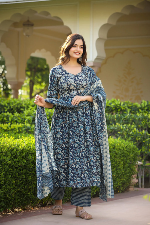 Ethnic Set Women Printed Anarkali Kurta and Pant with Dupatta