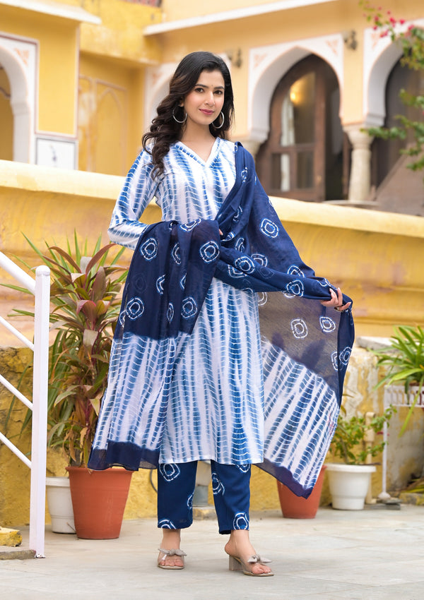 Ethnic Set Women Printed Straight Kurta and Pant set with Dupatta