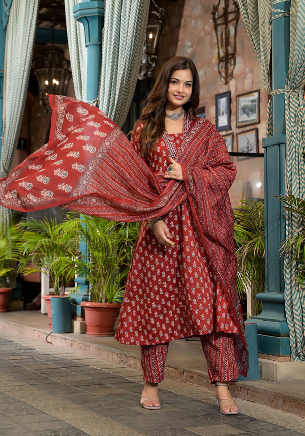 Ethnic Set Women Embroidery A-Line Kurta and Pant set with Dupatta