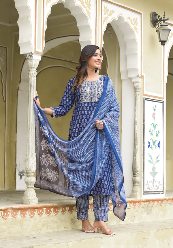 Ethnic set women Embroidered Kurta and pant set with dupatta