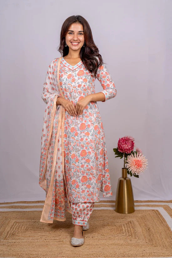 Ethnic Set Women Floral Printed Kurta and Pant Set With Dupatta